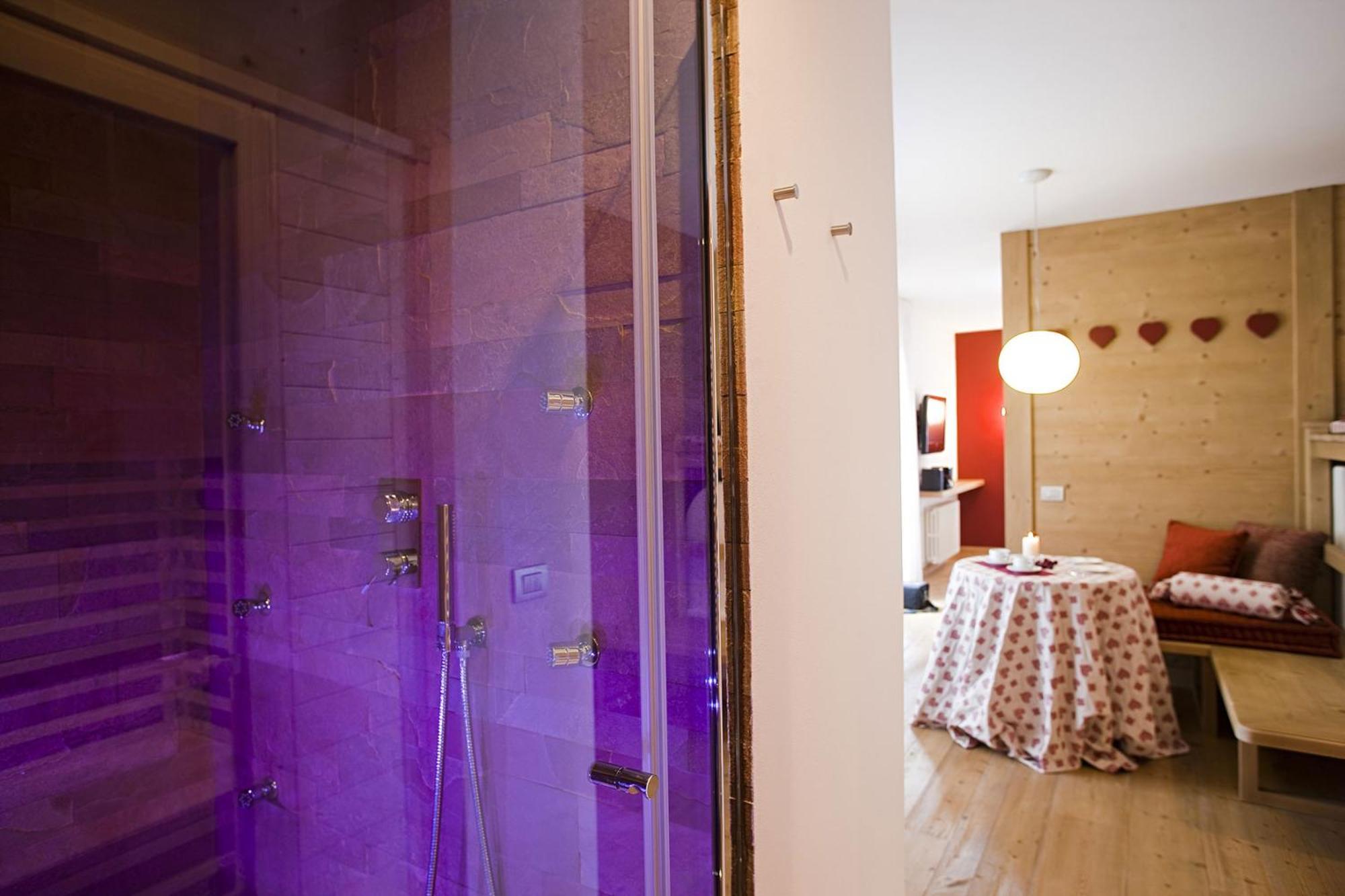קאמפיטלו די פאסה Villa Kofler Wonderland Resort חדר תמונה